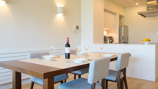 Niseko Landmark View Two Bedroom Premium Dining area