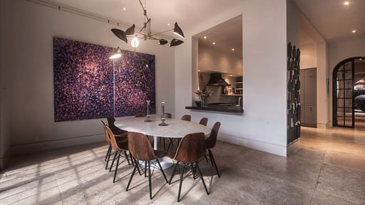 No. 77 Leyn Baan Dining area