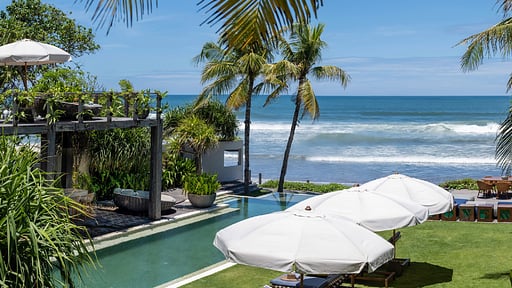 Noku Beach House Swimming pool
