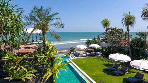 Noku Beach House Swimming pool