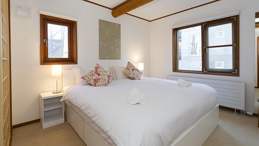 Nupuri Cottage Bedroom 1