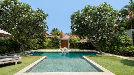 Nyaman Villa 2 Swimming pool