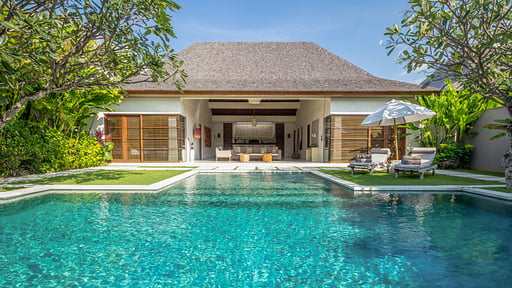 Nyaman Villa 2 Swimming pool