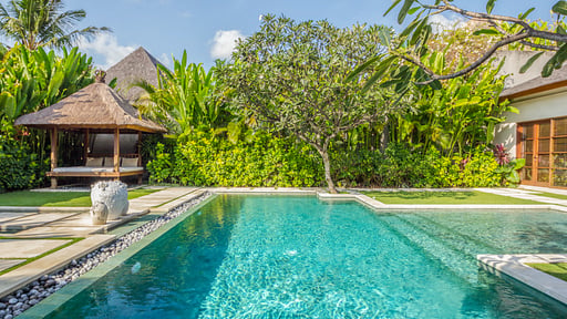 Nyaman Villa 2 Swimming pool