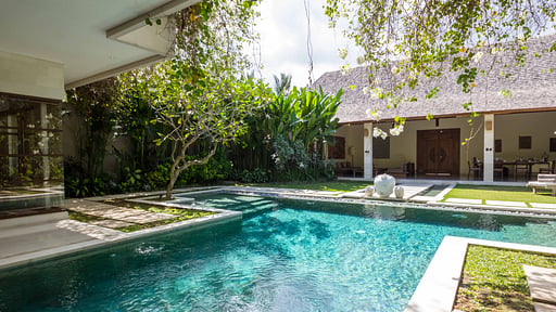 Nyaman Villa 8 Swimming pool 1