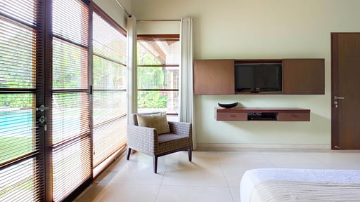 Nyaman Villa 8 Bedroom 3