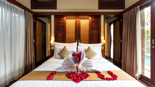 Nyuh Bali Villas Honeymoon Suite Bedroom 1