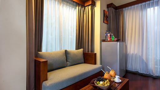 Nyuh Bali Villas Honeymoon Suite Living room