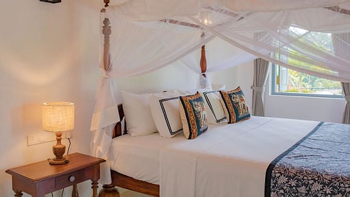 Oak Tree Villa Bedroom 5