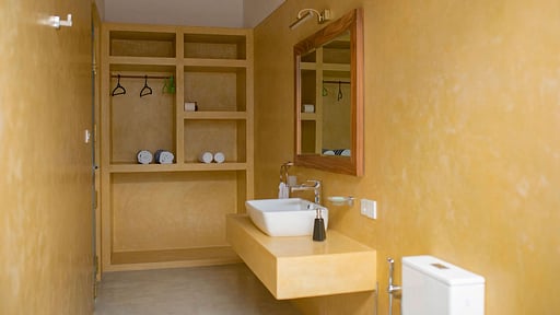 Oak Tree Villa Bedroom 1