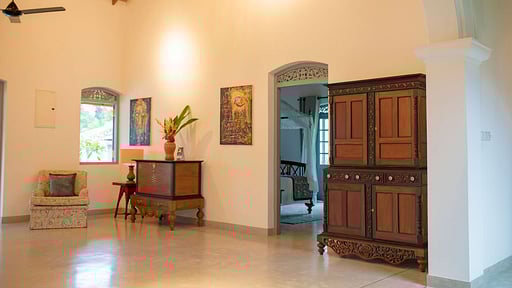 Oak Tree Villa Living room