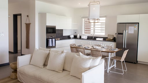 O'biches Beachfront Apartment Wohnbereich