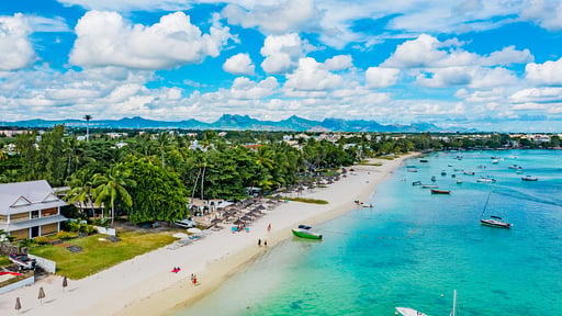 O'biches Beachfront Apartment Strand