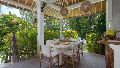 Ocean Luxury Villa 2 Dining area