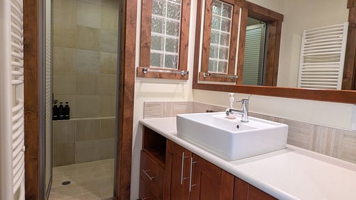 Old Man Creek A Bedroom 2