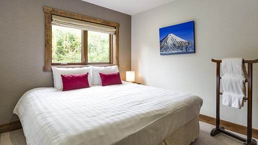 Old Man Creek B Bedroom 1