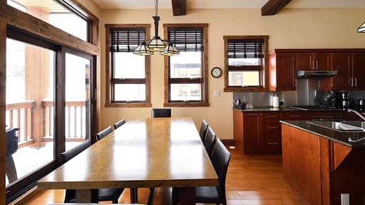 Old Man Creek B Dining area