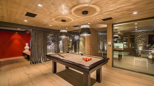 Chalet Overview Billiard
