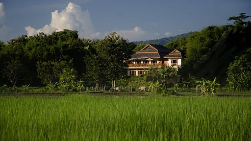 Pa Sak Tong Estate Surroundings