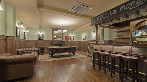 Palm Villa Indoor bar