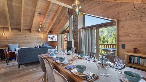 Chalet Palou Dining area
