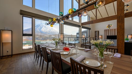 Panorama Niseko 1 Dining area