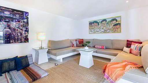 Panorama Summit Villa Media room