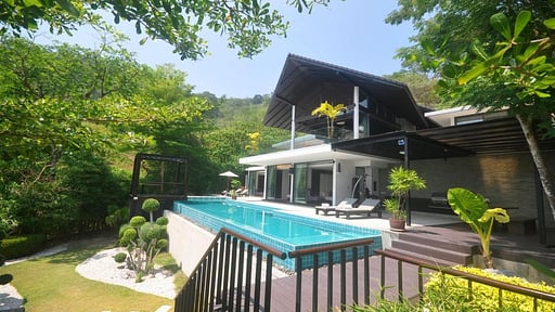 Patong Grand Villa Swimming pool