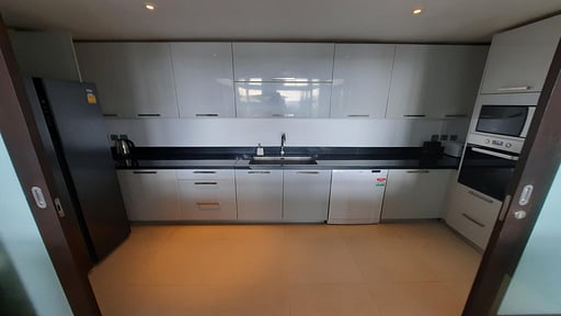 Patong Grand Villa Kitchen