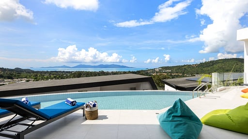 Blue Pearl Villa Бассейн