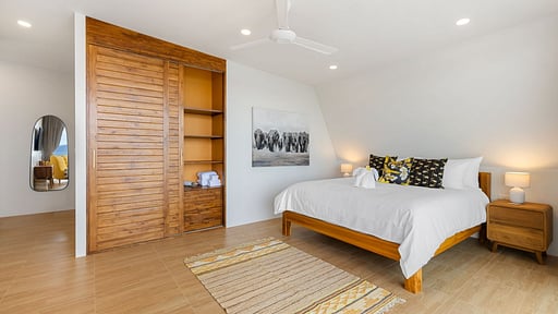 Blue Pearl Villa Спальня 5