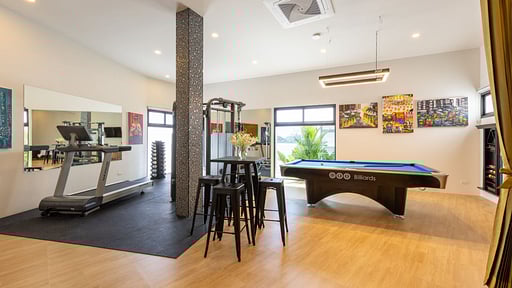 Blue Pearl Villa Бильярд