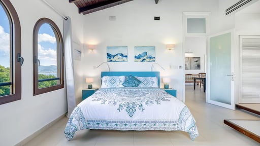 Penthouse La Perla Sky Bedroom 1