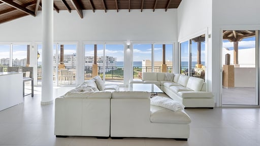 Penthouse La Perla Sky Living room