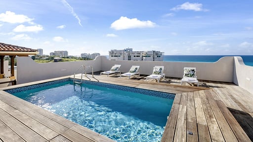 Penthouse La Perla Sky Swimming pool