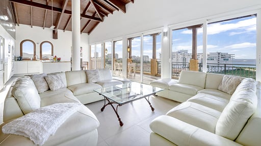 Penthouse La Perla Sky Living room