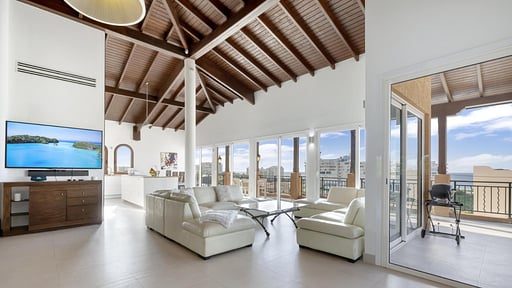 Penthouse La Perla Sky Living room