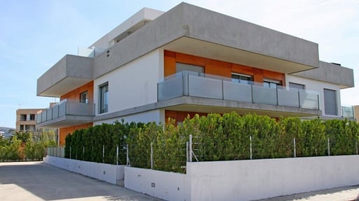 Penthouse Rosas Others