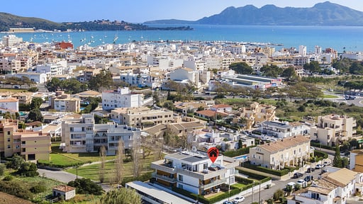 Penthouse Rosas Others