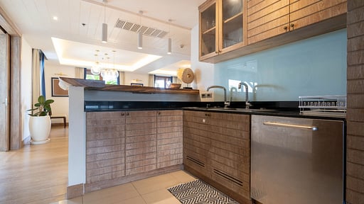 Penthouse Skyline Kitchen