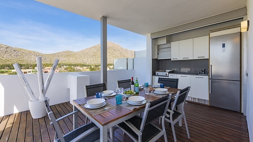 Penthouse Tomir Dining area 1