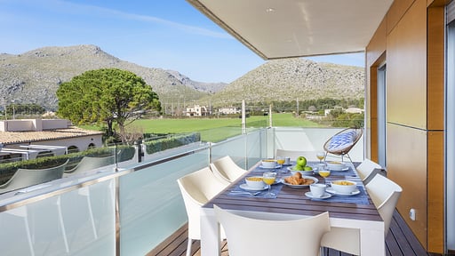 Penthouse Tomir Dining area 2