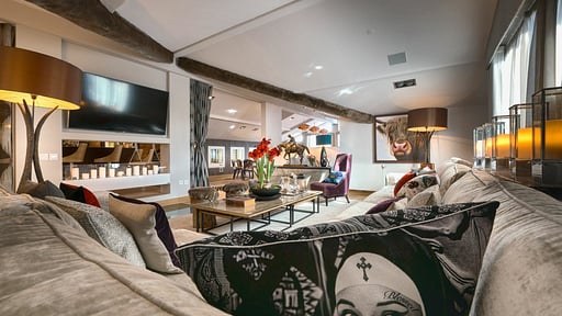 Penthouse Urban Corniche Media room