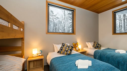 Phoenix Cocoon Chalet Bedroom 3
