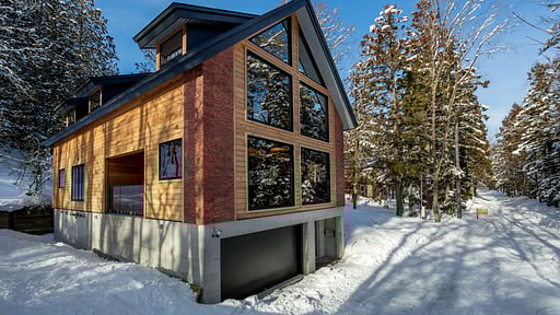 Phoenix One Chalet Surroundings