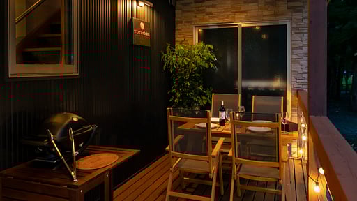 Phoenix Two Bedroom Chalet Dining area