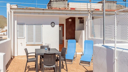 PISO MARINA Dining area