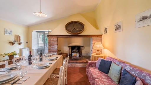 Podere Vallocchie Dining area