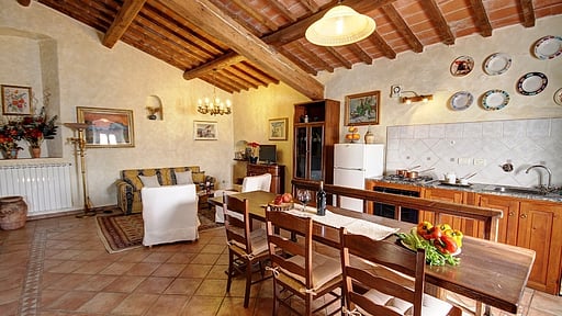 Podere Vignola Salle à manger 2