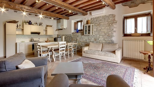 Podere Vignola Salon 4